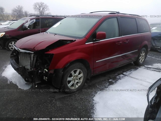 2A4RR5D16AR113045 - 2010 CHRYSLER TOWN & COUNTRY TOURING RED photo 2