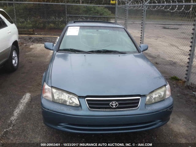 4T1BG22K4YU982050 - 2000 TOYOTA CAMRY CE/LE/XLE 蓝色 照片 6