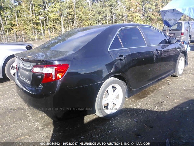 4T1BF1FK9CU177421 - 2012 TOYOTA CAMRY SE/LE/XLE BLACK photo 4