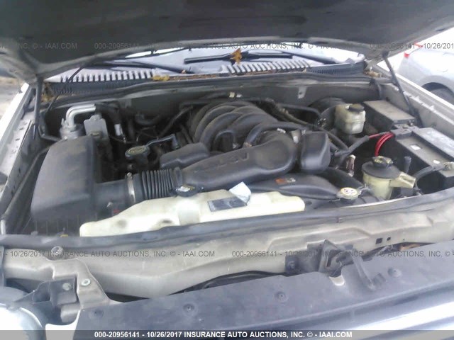 1FMEU65826UA87571 - 2006 FORD EXPLORER LIMITED Ақ фото 10