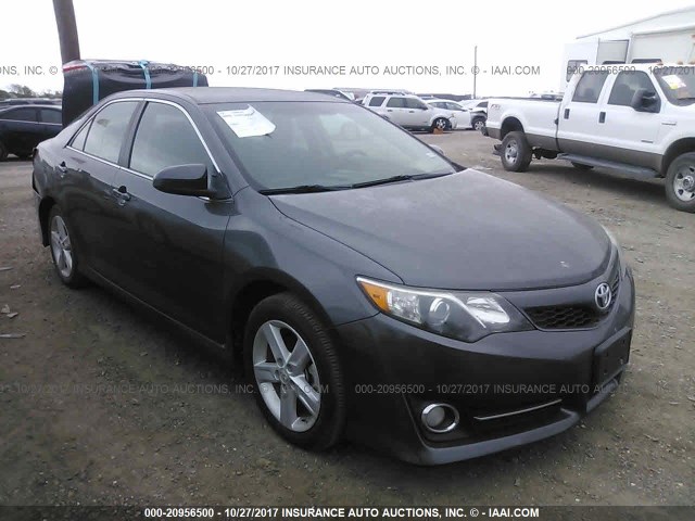 4T1BF1FK6EU348631 - 2014 TOYOTA CAMRY L/SE/LE/XLE GRAY photo 1