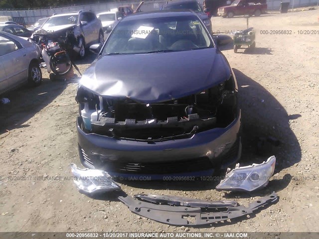 4T4BF1FK7CR198161 - 2012 TOYOTA CAMRY SE/LE/XLE ნაცრისფერი ფოტო 6