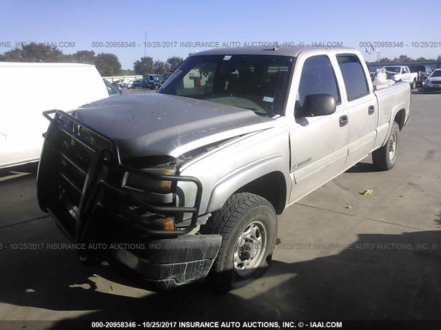 1GCHC23U86F266408 - 2006 CHEVROLET SILVERADO C2500 HEAVY DUTY GRAY photo 2