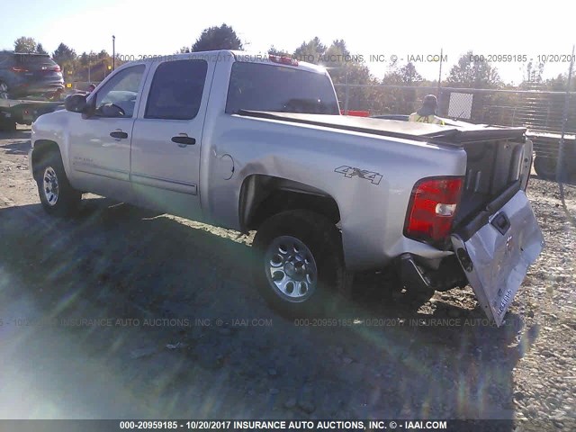 3GCRKREA5AG178667 - 2010 CHEVROLET SILVERADO K1500 LS SILVER photo 3