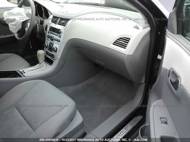 1G1ZC5E19BF217245 - 2011 CHEVROLET MALIBU 1LT GRAY photo 5