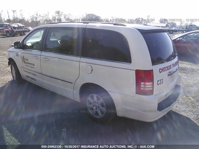 2A4RR5D16AR450797 - 2010 CHRYSLER TOWN & COUNTRY TOURING WHITE photo 3