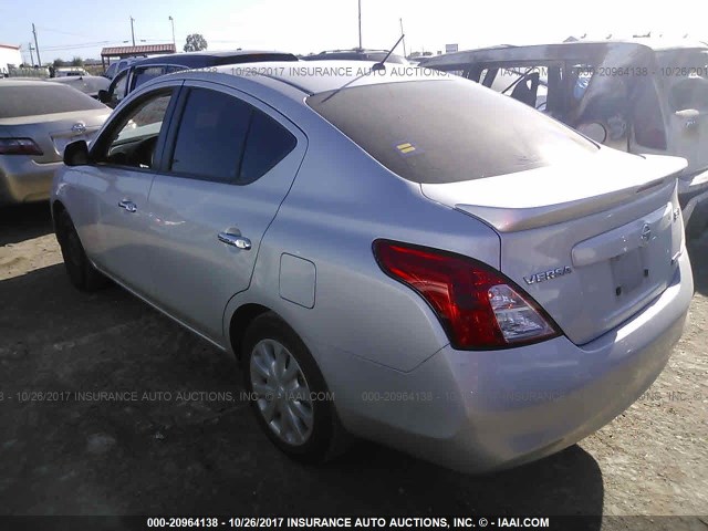 3N1CN7AP8DL880749 - 2013 NISSAN VERSA S/S PLUS/SV/SL SILVER photo 3