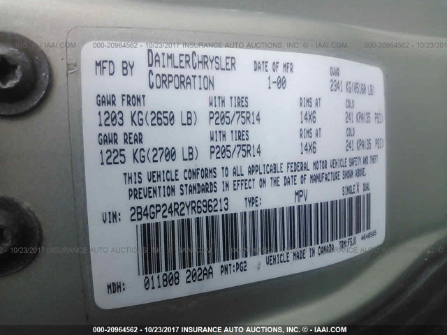 2B4GP24R2YR696213 - 2000 DODGE GRAND CARAVAN  GRAY photo 9