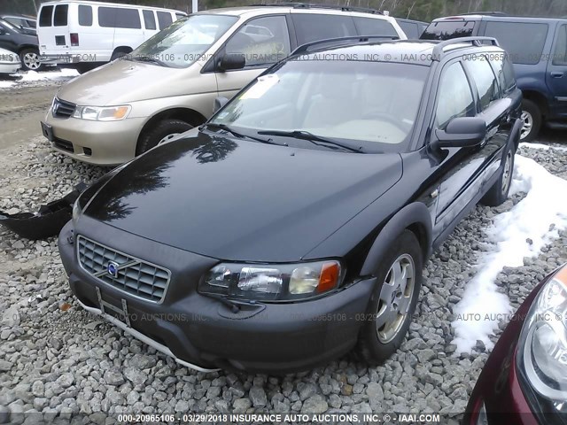 YV1SZ58D311031350 - 2001 VOLVO V70 XC BLACK photo 2