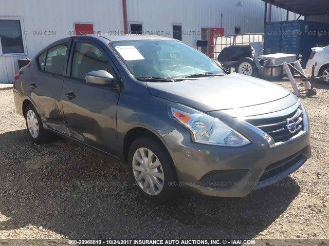 3N1CN7APXHL849945 - 2017 NISSAN VERSA S/S PLUS/SV/SL GRAY photo 1