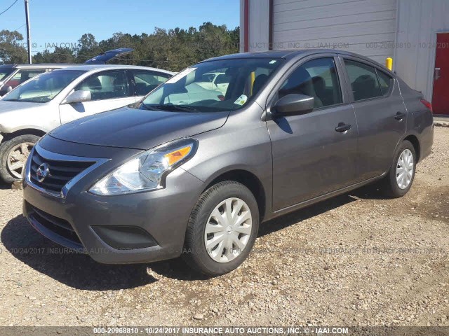 3N1CN7APXHL849945 - 2017 NISSAN VERSA S/S PLUS/SV/SL GRAY photo 2