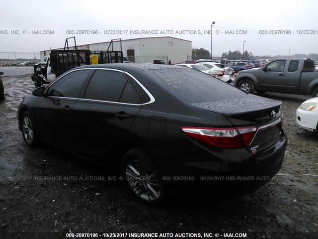 4T1BF1FKXFU053842 - 2015 TOYOTA CAMRY LE/XLE/SE/XSE Noir photo 3