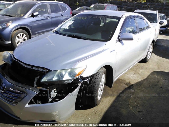 4T1BB46K08U053672 - 2008 TOYOTA CAMRY HYBRID SILVER photo 2