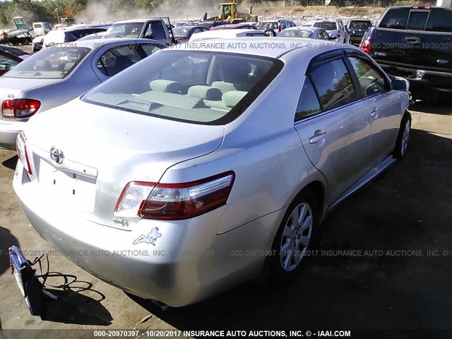 4T1BB46K08U053672 - 2008 TOYOTA CAMRY HYBRID SILVER photo 4