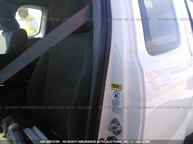 5TFTX4CN2FX050907 - 2015 TOYOTA TACOMA ACCESS CAB Weiß Foto 8