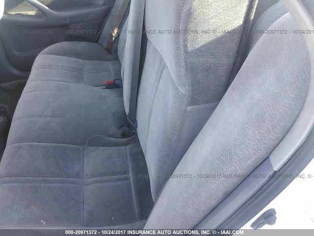 4T1BG22K9WU298589 - 1998 TOYOTA CAMRY CE/LE/XLE 白色 照片 8