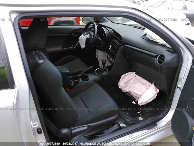 JTKJF5C70B3008375 - 2011 TOYOTA SCION TC 银色 照片 5