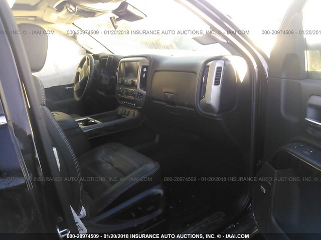 1GT12UE87GF272315 - 2016 GMC SIERRA K2500 DENALI BLACK photo 5