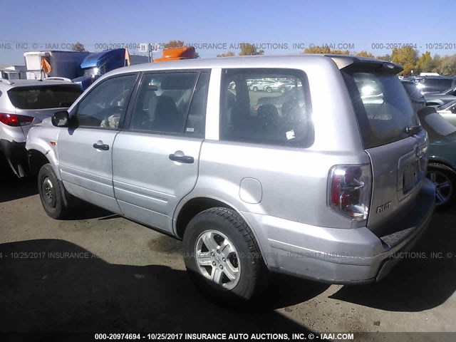 2HKYF18186H514291 - 2006 HONDA PILOT LX SILVER photo 3