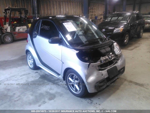WMEEJ3BA0FK802637 - 2015 SMART FORTWO PURE/PASSION SILVER photo 1