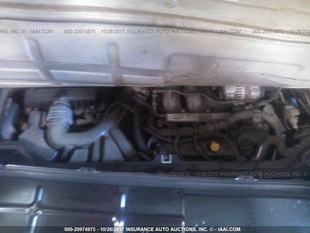 WMEEJ3BA0FK802637 - 2015 SMART FORTWO PURE/PASSION SILVER photo 10