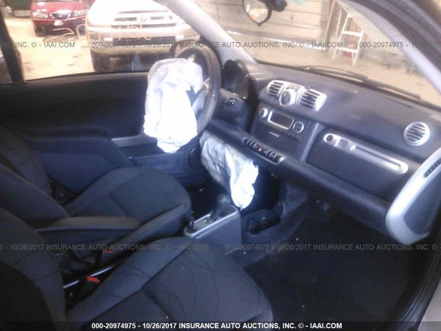 WMEEJ3BA0FK802637 - 2015 SMART FORTWO PURE/PASSION SILVER photo 5