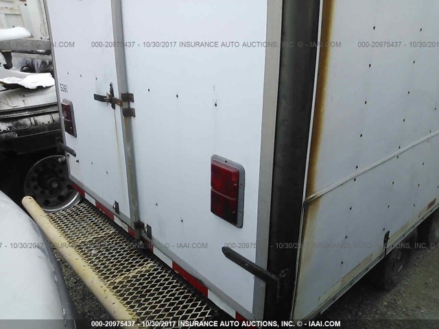 1WC200F26H1036392 - 1987 WELLS CARGO ENCLOSED  WHITE photo 9