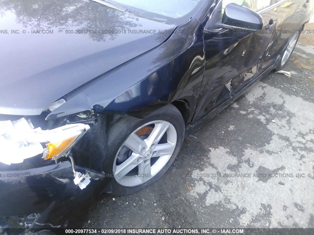 4T1BF1FK3CU091974 - 2012 TOYOTA CAMRY SE/LE/XLE BLACK photo 6