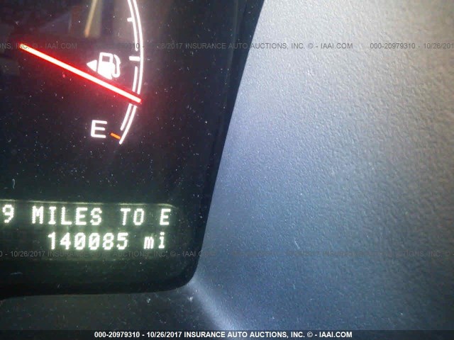 5LMFU27R54LJ06455 - 2004 LINCOLN NAVIGATOR Braun Foto 7