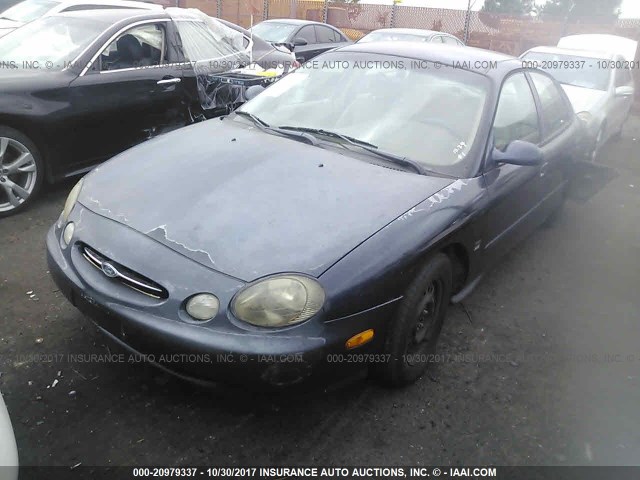 1FAFP52S3WA213566 - 1998 FORD TAURUS LX/SE BLUE photo 2