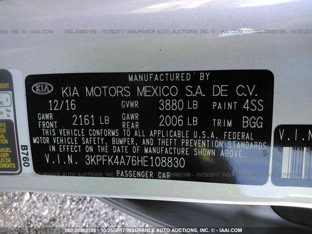 3KPFK4A76HE108830 - 2017 KIA FORTE LX SILVER photo 9