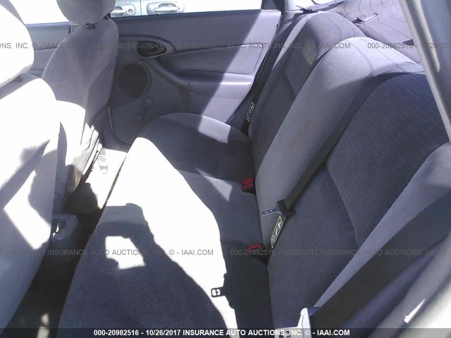 1FAFP33P33W239744 - 2003 FORD FOCUS LX SILVER photo 8