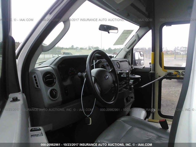 1FTDS3EL7ADA15086 - 2010 FORD ECONOLINE E350 SUPER DUTY VAN WHITE photo 5