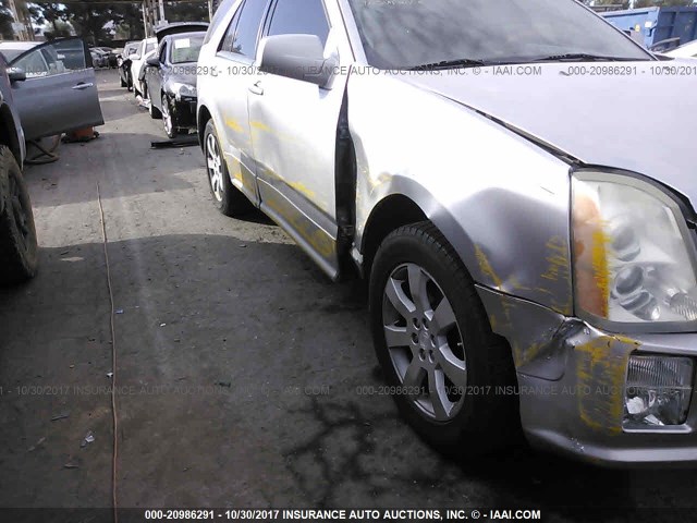 1GYEE63A960167457 - 2006 CADILLAC SRX SILVER photo 6