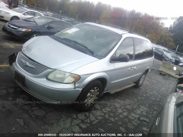 2C4GP44392R553731 - 2002 CHRYSLER TOWN & COUNTRY LX SILVER photo 2