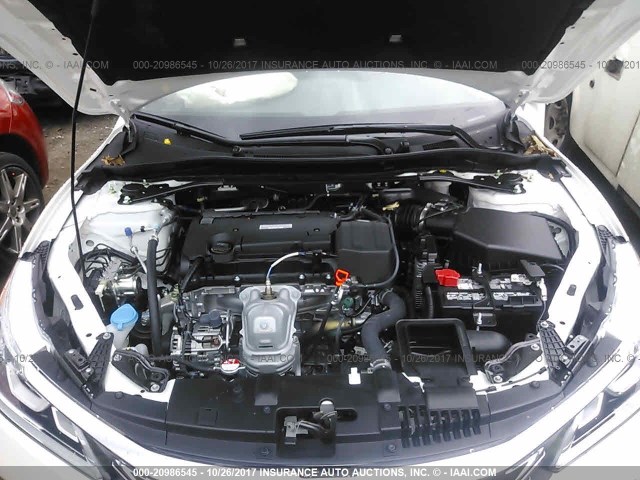 1HGCR2F51HA266118 - 2017 HONDA ACCORD SPORT 白色 照片 10