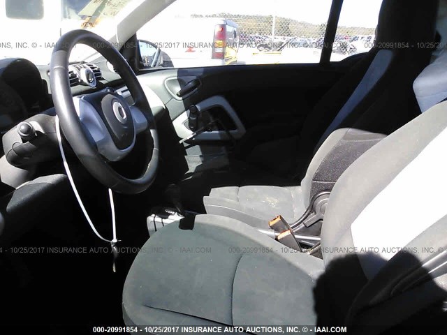 WMEEJ3BA5DK599113 - 2013 SMART FORTWO PURE/PASSION RED photo 8