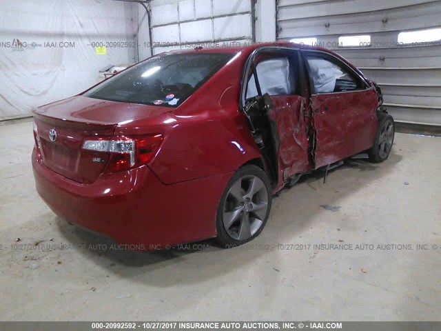 4T1BF1FK2CU616488 - 2012 TOYOTA CAMRY SE/LE/XLE RED photo 4