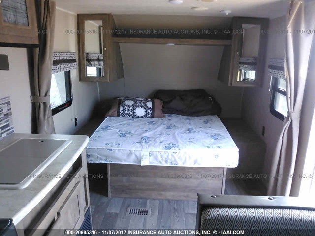 4X4TPUX24JP067890 - 2018 FOREST RIVER 22RBC PUMA  灰色 照片 5