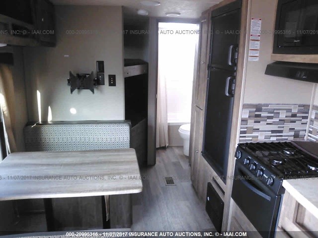 4X4TPUX24JP067890 - 2018 FOREST RIVER 22RBC PUMA  灰色 照片 8