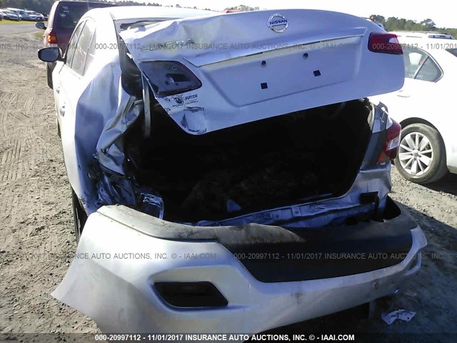 3N1AB7AP2GY328977 - 2016 NISSAN SENTRA S/SV/SR/SL SILVER photo 6