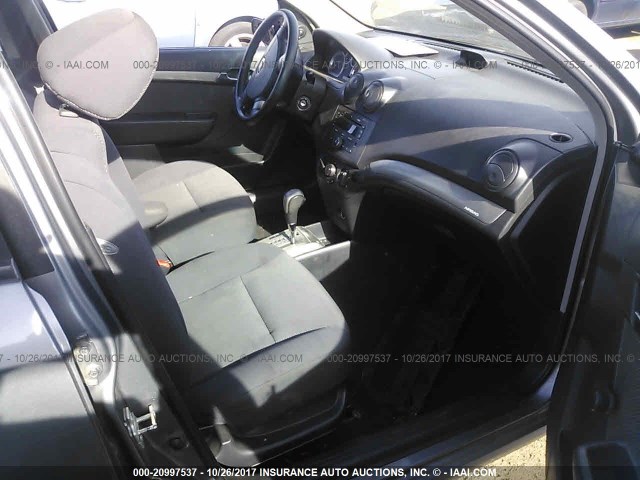 KL1TD56637B183037 - 2007 CHEVROLET AVEO LS GRAY photo 5