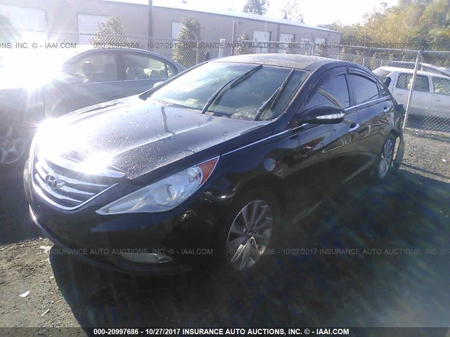 5NPEC4AC6EH922358 - 2014 HYUNDAI SONATA SE/LIMITED BLACK photo 2