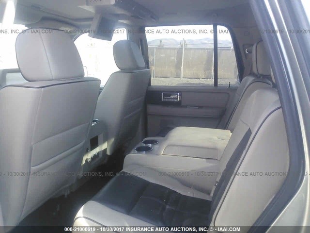 5LMFU28558LJ18199 - 2008 LINCOLN NAVIGATOR SILVER photo 8