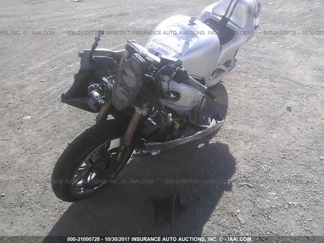 JS1GW71A632103441 - 2003 SUZUKI GSX1300 R SILVER photo 2