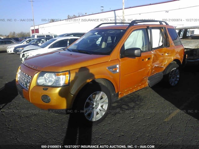 SALFS24N88H034165 - 2008 LAND ROVER LR2 SE TECHNOLOGY ORANGE photo 2