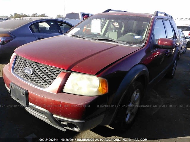 1FMDK02195GA05063 - 2005 FORD FREESTYLE SEL RED photo 2