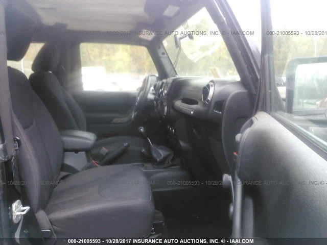 1C4AJWAG2DL644667 - 2013 JEEP WRANGLER SPORT 黑色 照片 5