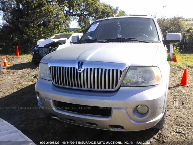 5LMFU27R73LJ38936 - 2003 LINCOLN NAVIGATOR SILVER photo 6