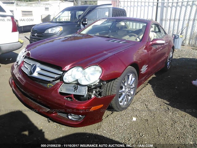 WDBSK71F47F123109 - 2007 MERCEDES-BENZ SL 550 RED photo 2